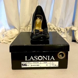 Lasonia black and gold heels size 5 1/2